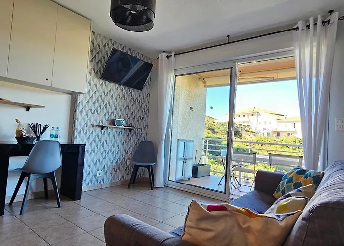 Beau T3 - Vue & Piscine - A Funtana *